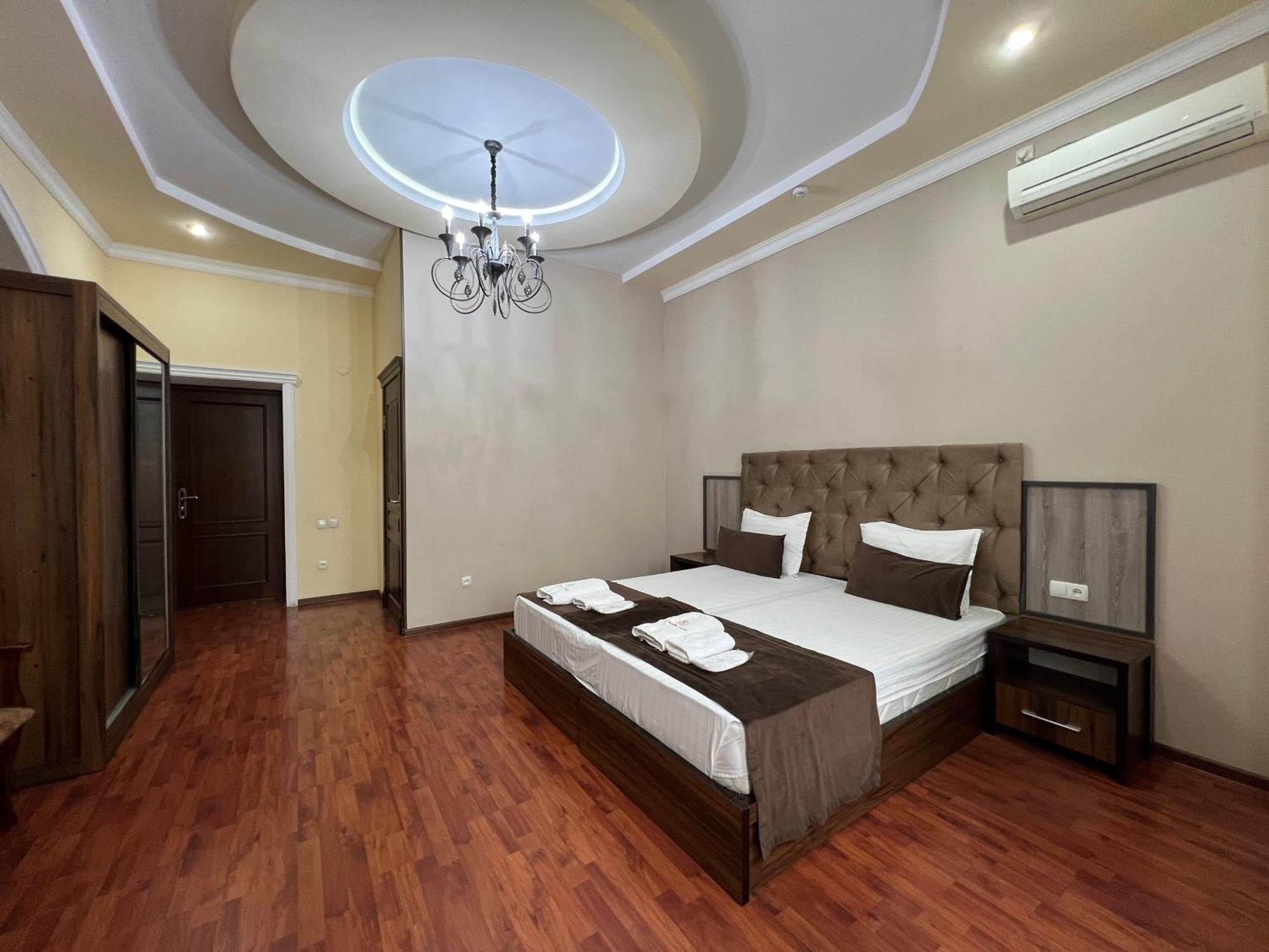 Elite Art Hotel Tashkent Esterno foto